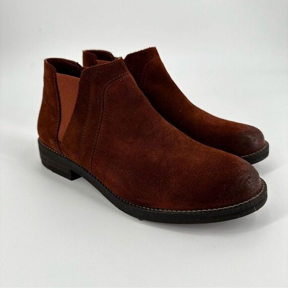 Clark’s Demi Beat Boots Size 8 Ankle Booties Suede‎ Burnished - Picture 1 of 7